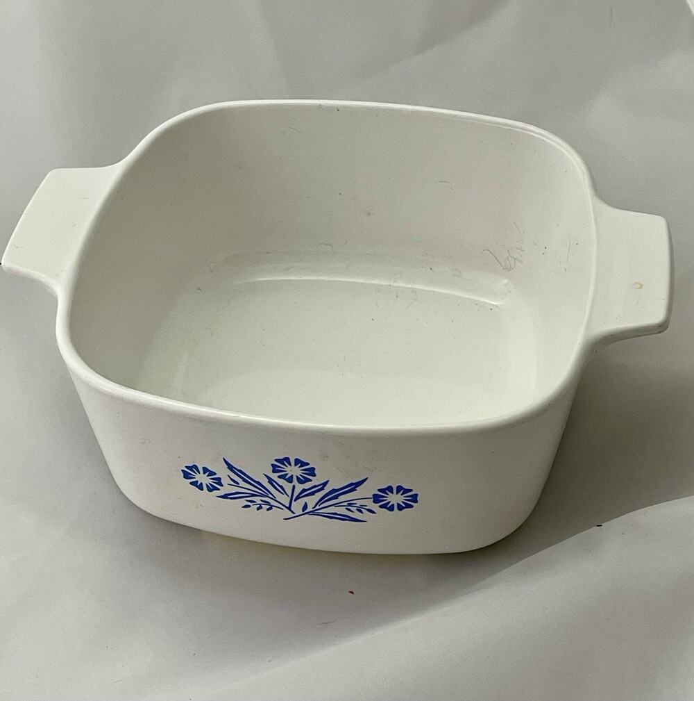 Vtg Corning Ware Blue Cornflower A-1 1/2-B Casserole Dish 1 1/2 Quart No Lid